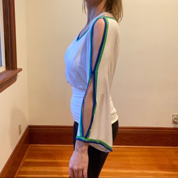 Bebe unique blouse SM - Picture 5 of 9